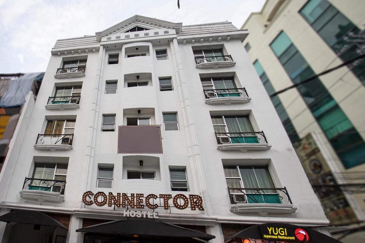 Oyo 821 Connector Hostel Makati City Kültér fotó