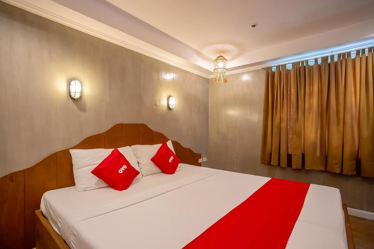 Oyo 821 Connector Hostel Makati City Kültér fotó