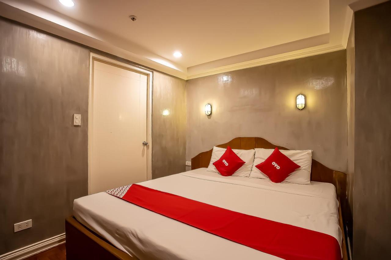 Oyo 821 Connector Hostel Makati City Kültér fotó