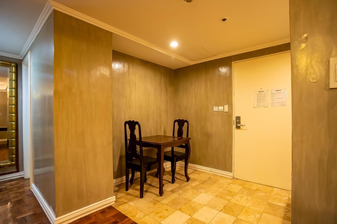 Oyo 821 Connector Hostel Makati City Kültér fotó